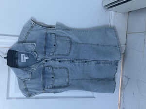 Frame Denim Sleeveless button up vest, size M